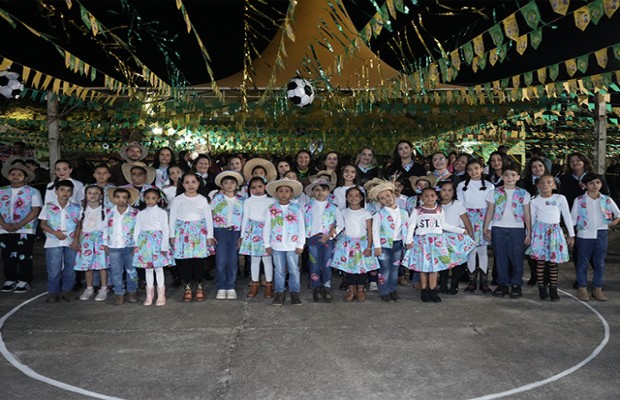 Festa Junina de Cedro do Abaeté reúne grande público e celebra a cultura.