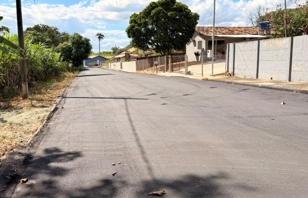 Prefeitura de Cedro do Abaeté avança com recapeamento asfáltico em diversas ruas do município